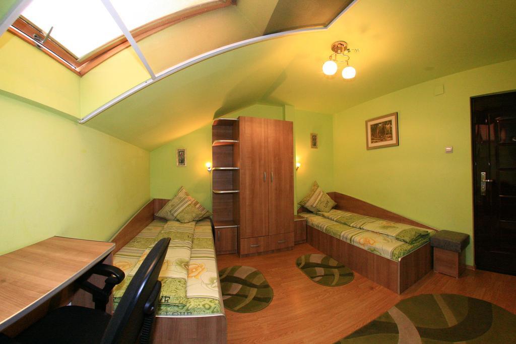Radena Hotel Арад Стая снимка