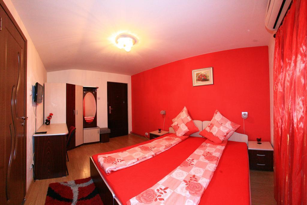 Radena Hotel Арад Стая снимка